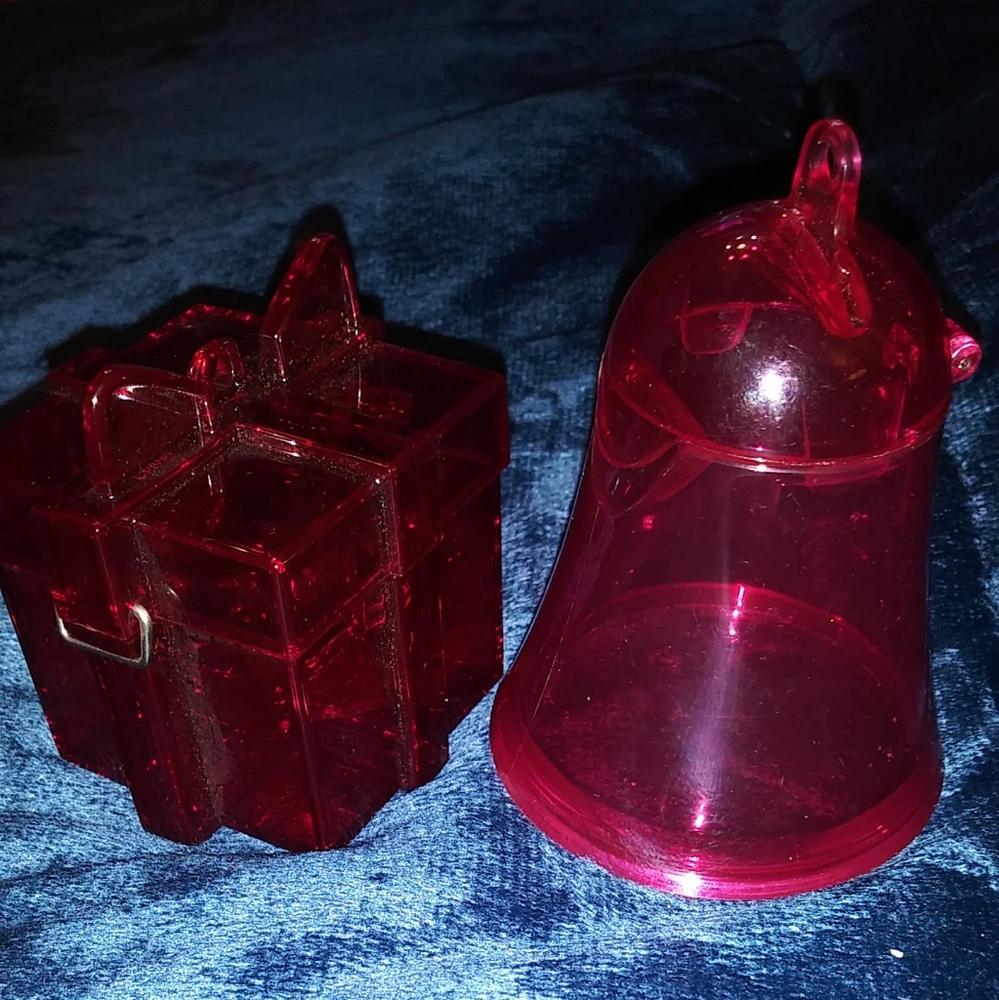 2 Red Gift Boxes, 2 Hot Pink Bells Christmas 🎄 4 Ornaments Total